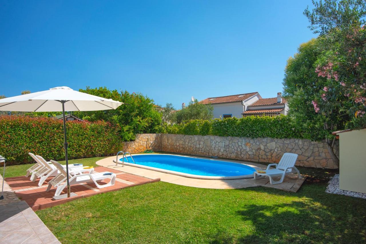 Villa Helena Banjole Exterior photo